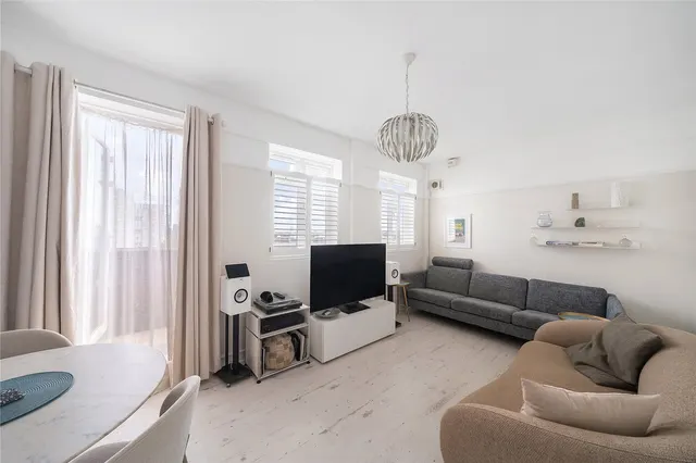 Rawson Street, Battersea, SW11, photo 1