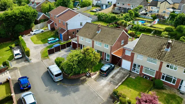 Cyncoed Close, Dunvant, SA2, photo 1
