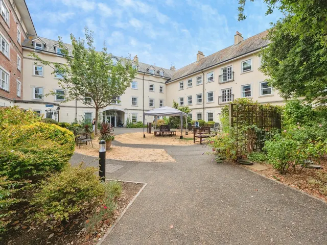 Somerleigh Road, Dorchester, photo 1