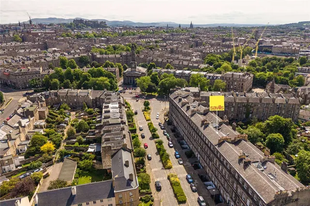 Photo 2 — East Claremont Street, New Town, Edinburgh, Midlothian, EH7 4HT