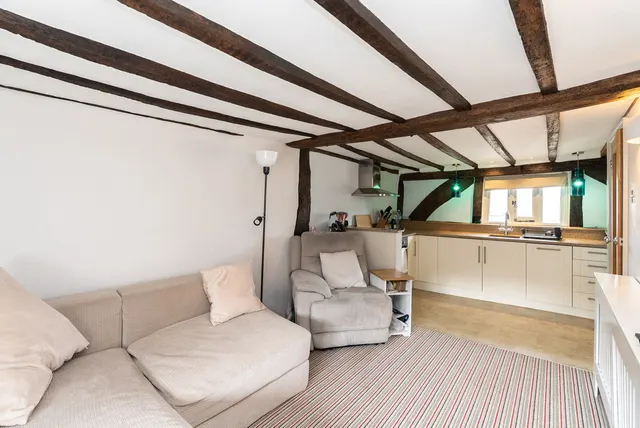 Church Street, Dorking, RH4, photo 3
