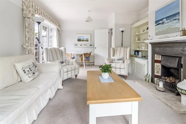 Photo 3 — Goring Way, Goring-By-Sea, Worthing