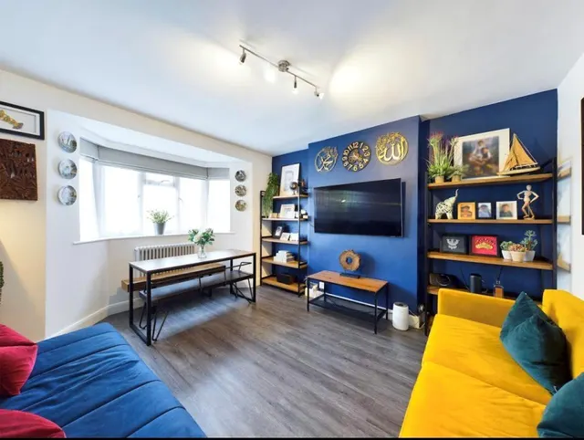 Amblecote Road, London, SE12, photo 1