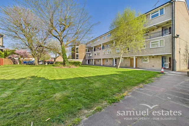 Southfields, London, SW18, photo 1