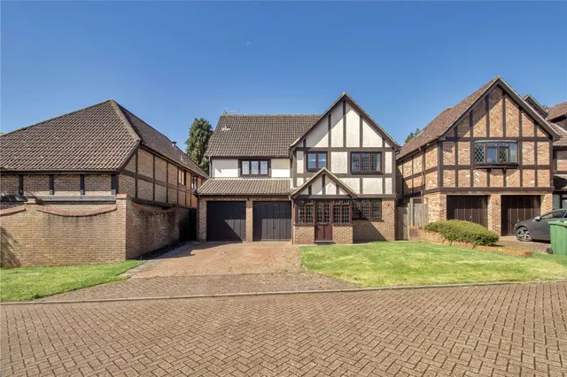 Cypress Grove, Tunbridge Wells, Kent, TN2 5JR, photo 1