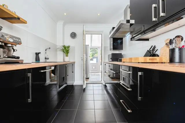 Highview, Vigo, DA13, photo 2