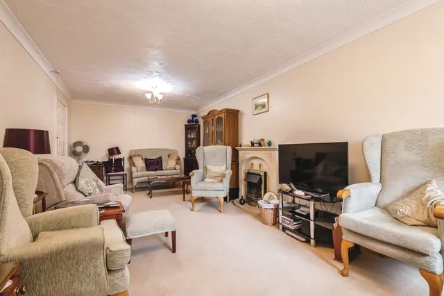 Blenheim Road, Minehead, TA24, photo 3