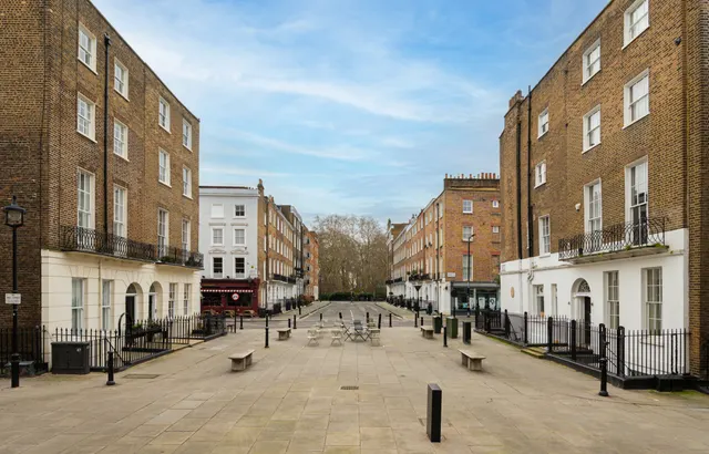 Photo 3 — Wyndham Place, Marylebone, London