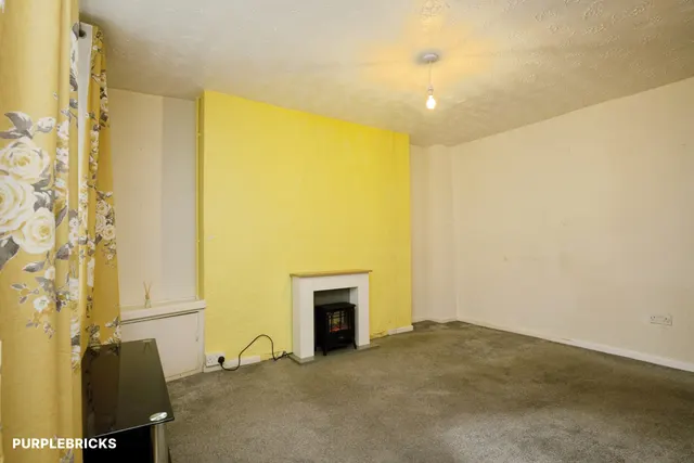 Snatchwood Road, Pontypool, NP4, photo 2