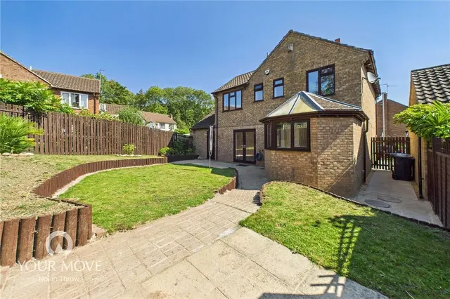 Larkwood Close, Kettering, NN16, photo 3
