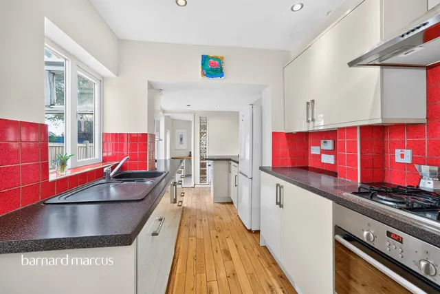 Jackson Road, Barnet, EN4, photo 3