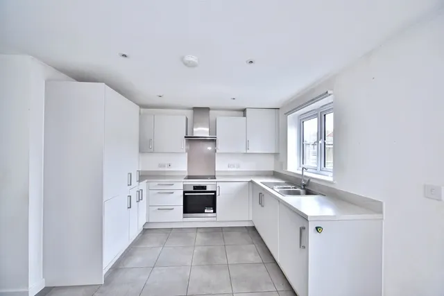 Photo 2 — Cranford Road, Allington, Maidstone, Kent, ME16
