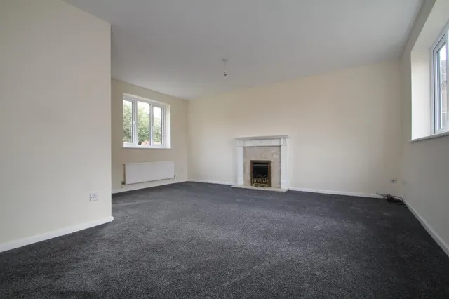 Glebe Field Drive, Wetherby, LS22, photo 1