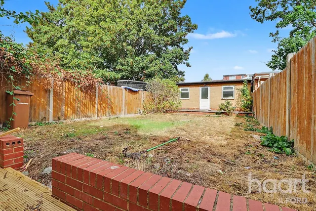 Bedford Road, IG1, photo 2