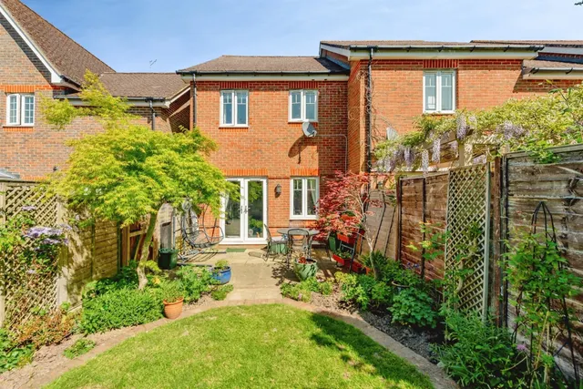 Sandy Close, Crawley Down, RH10, photo 1