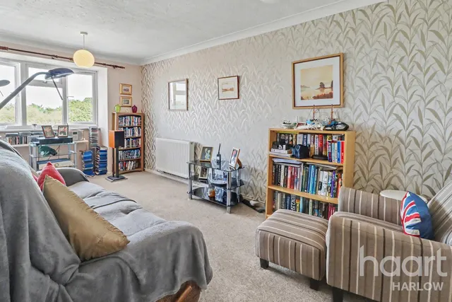 Regency Court, Harlow, CM18, photo 2