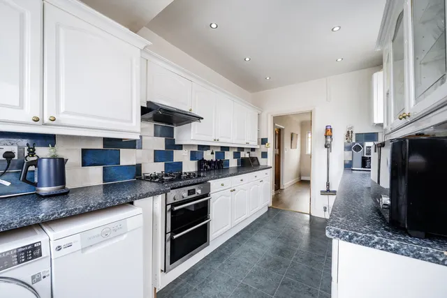 Pinner View, Harrow, HA1, photo 2