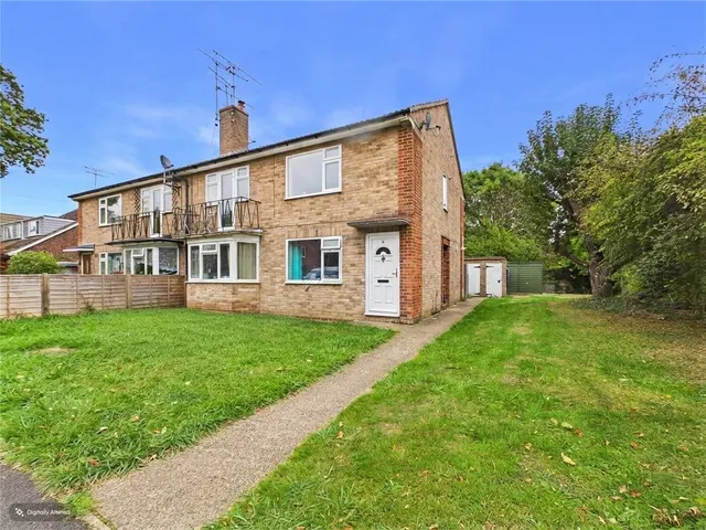 Reeves Way, Wokingham, RG41, photo 1