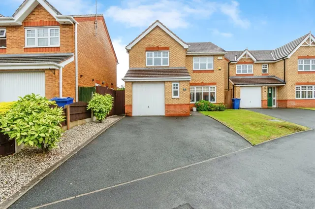 Stephenson Way, Hednesford, Cannock, Staffordshire, WS12, photo 1