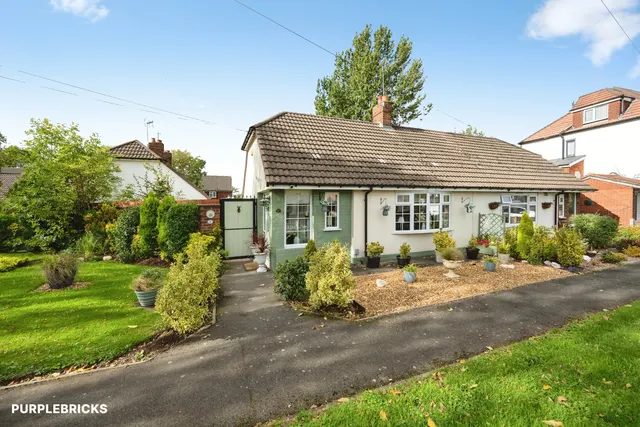 Park Lane, Wednesbury, WS10, photo 2