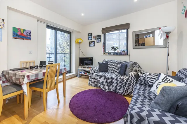 Cable Street, London, E1W, photo 1