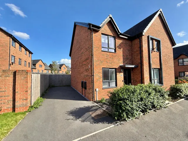 Patterson Street, Denton, M34, photo 1