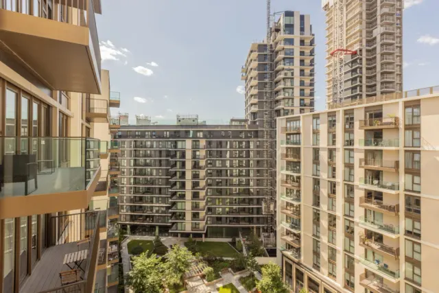 Fountain Park Way, White City, W12, photo 1
