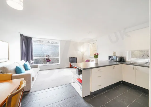 Waverley Road, Crouch End, London N8, photo 1