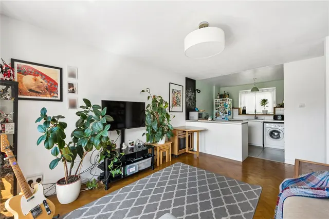 Albert Road, London, N15, photo 1