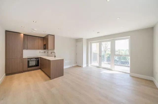 Photo 2 — 88 Riddlesdown Road, Purley CR8 1DD