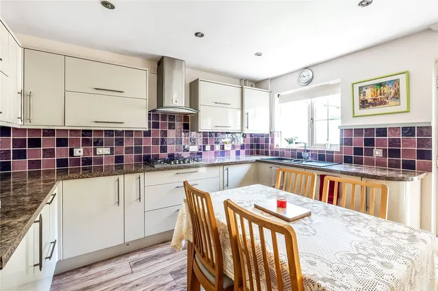 East Road, Reigate, RH2, photo 2