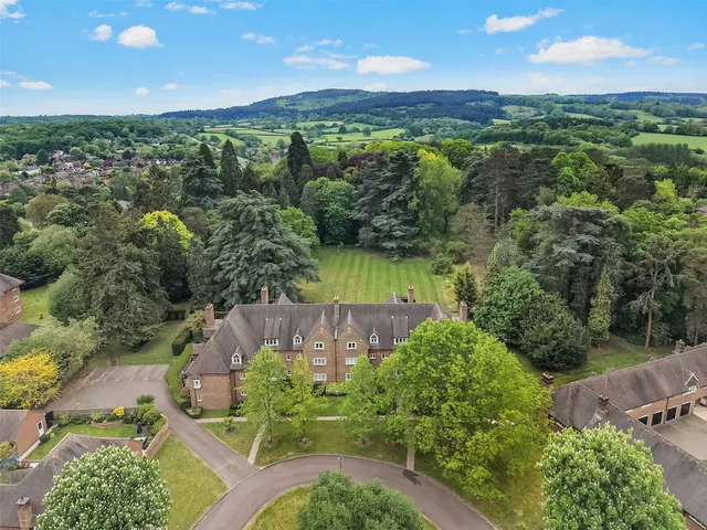 Highacre, Dorking, RH4, photo 1