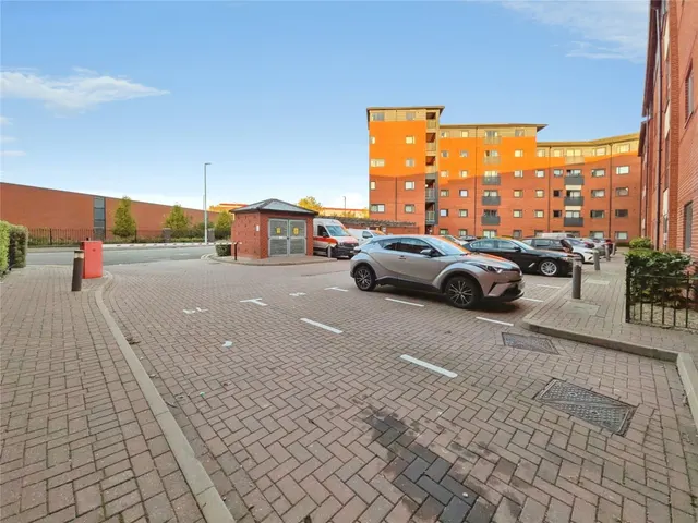 Broad Gauge Way, Wolverhampton, WV10, photo 3