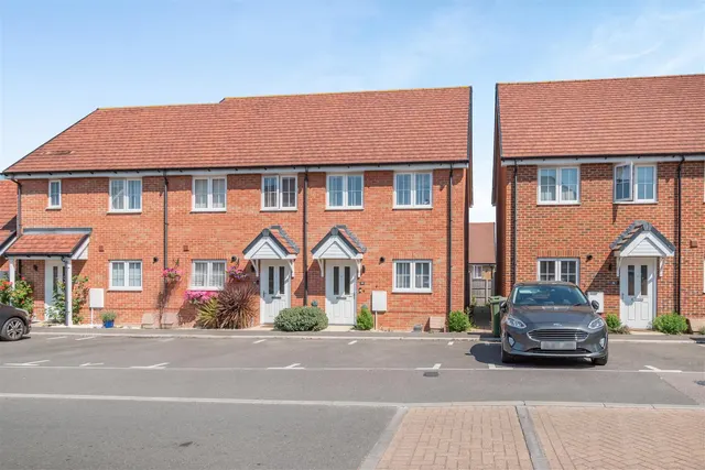 Lasius Drive, Coxheath, photo 1
