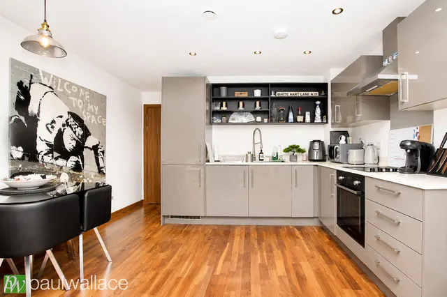 Smeaton Court, Hertford, SG13, photo 3