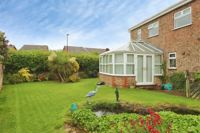 Photo 2 — Rothbury Close, Sothall, Sheffield, S20