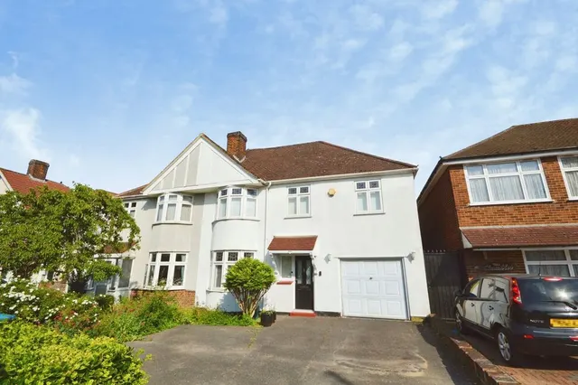 Hanworth Road, Whitton, Hounslow, TW4, photo 1