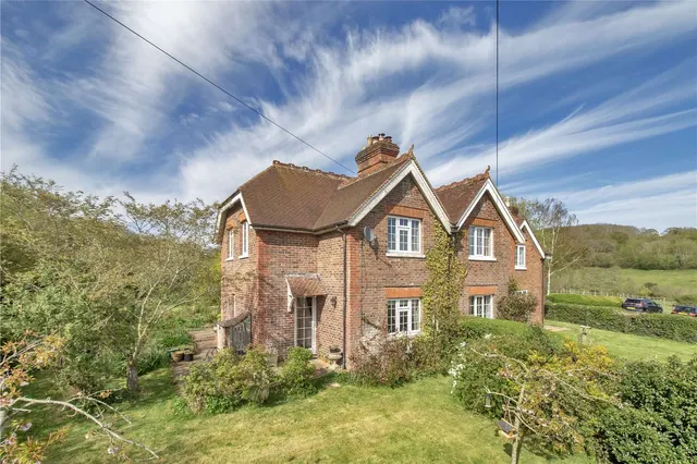Mount Pleasant, Lamberhurst, Tunbridge Wells, Kent, TN3 8LU, photo 1