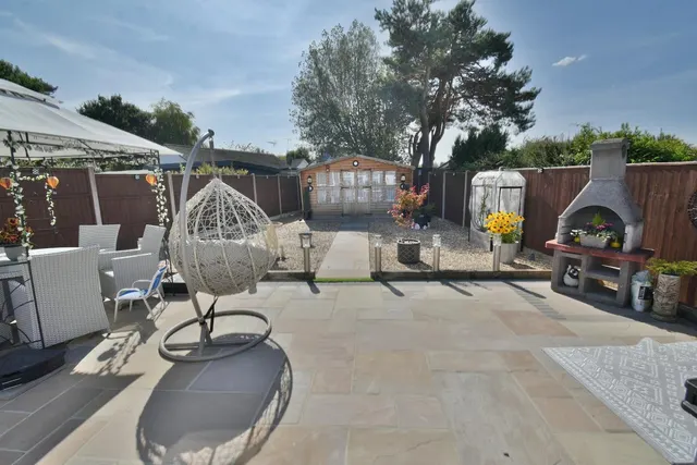 Ameysford Road, BH22, photo 2