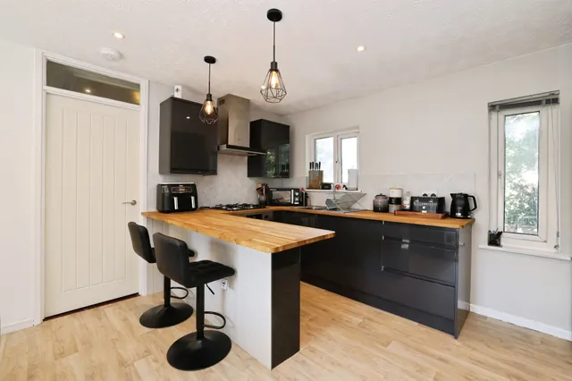 Hazel Grove, Calne, SN11, photo 1