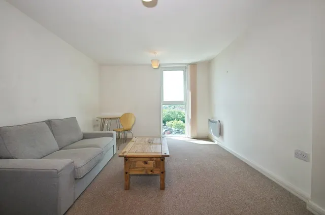 Havannah Street, Cardiff, CF10, photo 2
