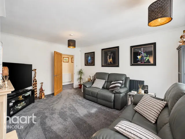 Redhall Drive, Bracebridge Heath, LN4, photo 3
