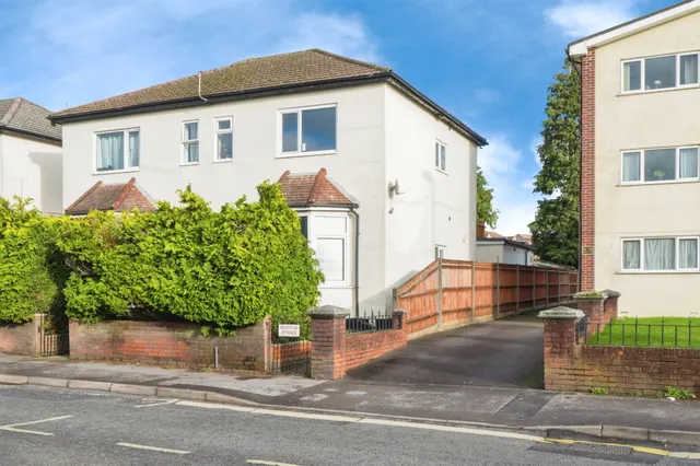 Shirley Road, Southampton, SO15, photo 1