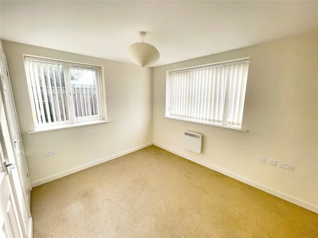 Pine Close, Market Drayton, TF9, photo 2