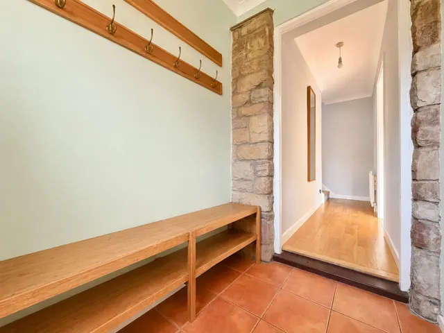 Clevedon Road, Weston-in-Gordano, BS20, photo 3