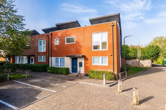 John Day Close, Coxheath, photo 1
