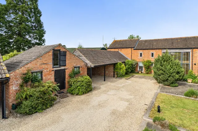 Base Lane, Sandhurst, Gloucester, GL2, photo 1