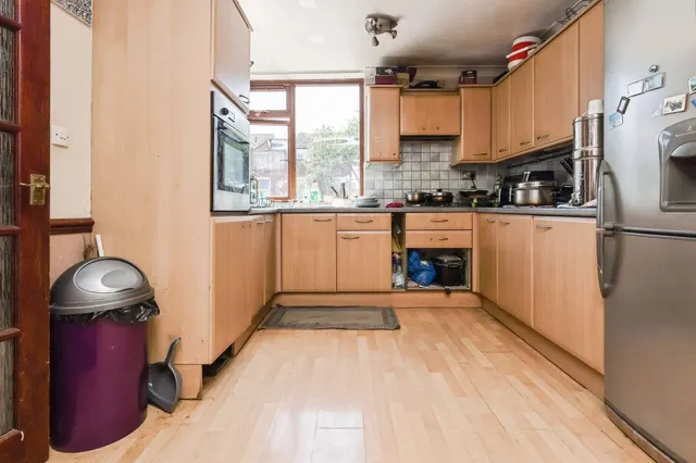 Middle Leasow, Quinton, B32, photo 2