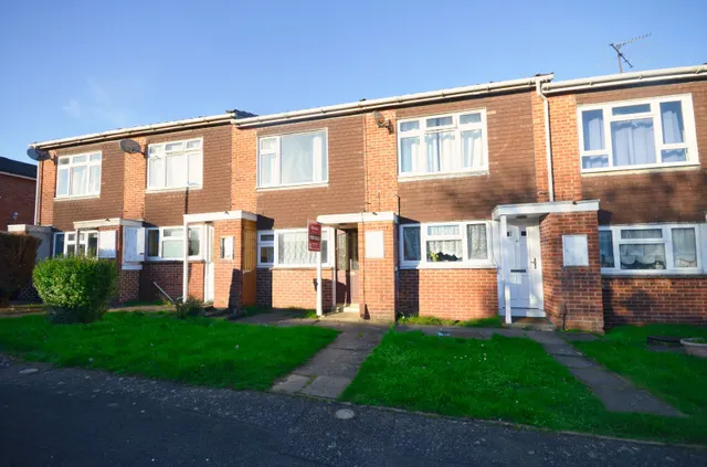 Redwood Close, Desborough, NN14, photo 1