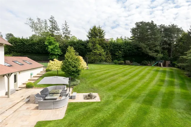 Whitebarn Road, Alderley Edge, SK9, photo 3
